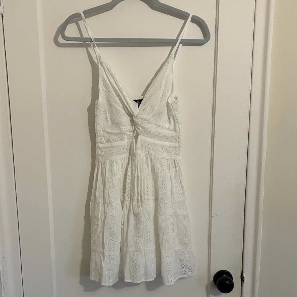 Angie Elegant White Lace Dress Size M NWOT